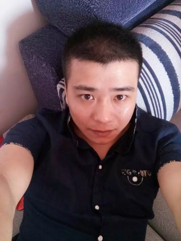 漫步的面包的第一张照片--徐州相亲服务中心