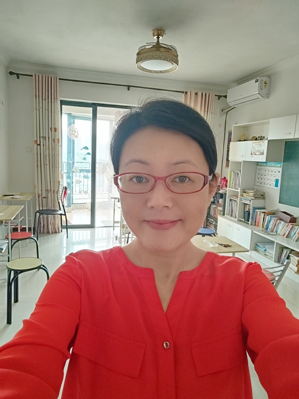 丽华的第二张照片--徐州相亲服务中心