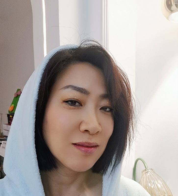 火玫瑰的第一张照片--徐州相亲服务中心