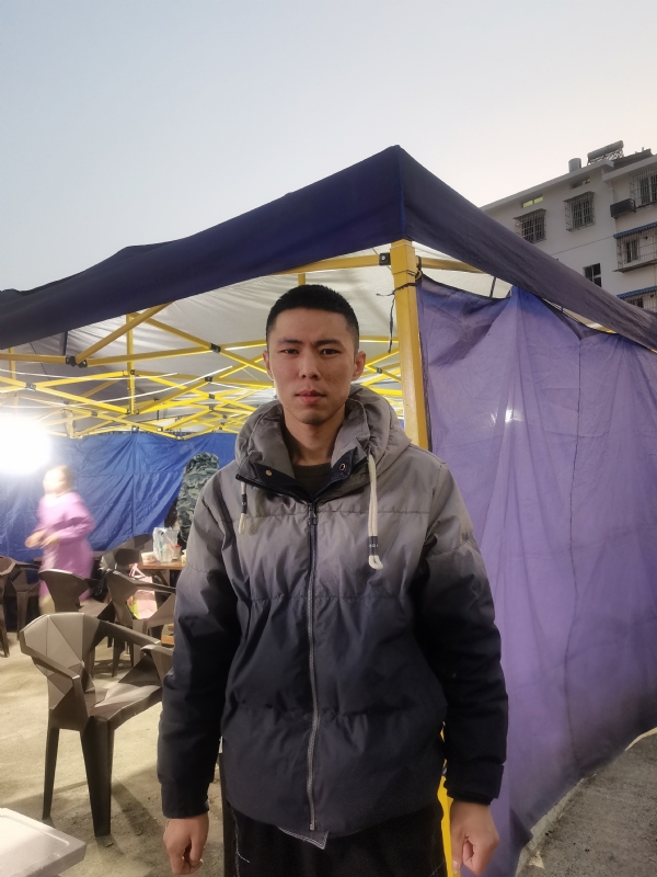 谁谁谁的第一张照片--徐州相亲服务中心