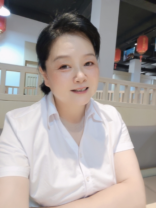 丁姐爱生活的第一张照片--徐州相亲服务中心