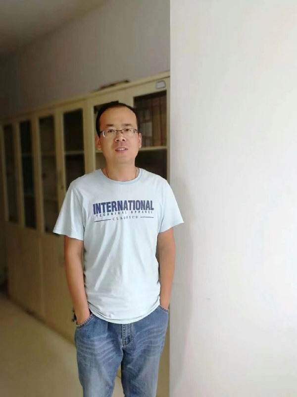 黄土麦田的第二张照片--徐州相亲服务中心