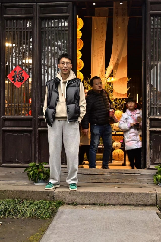 浦江小后生的第一张照片--徐州相亲服务中心
