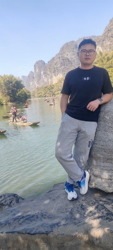 受过伤的狼的第二张照片--徐州相亲服务中心