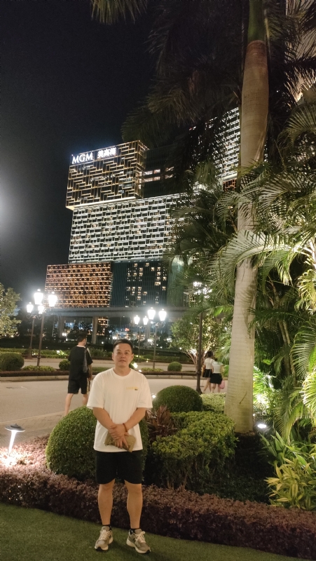 熟悉的身影的第一张照片--徐州相亲服务中心