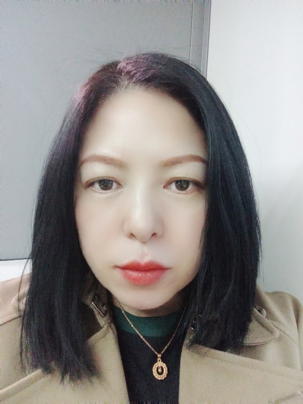 尘颜的第一张照片--徐州相亲服务中心