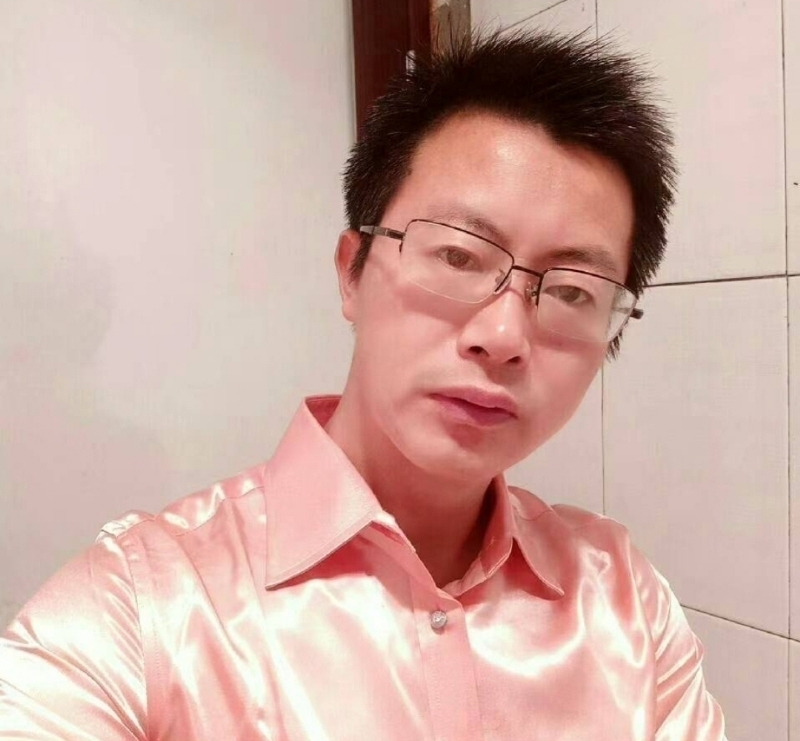 亮亮的第一张照片--徐州相亲服务中心