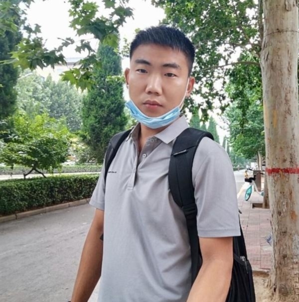 90年男征婚的第一张照片--徐州相亲服务中心