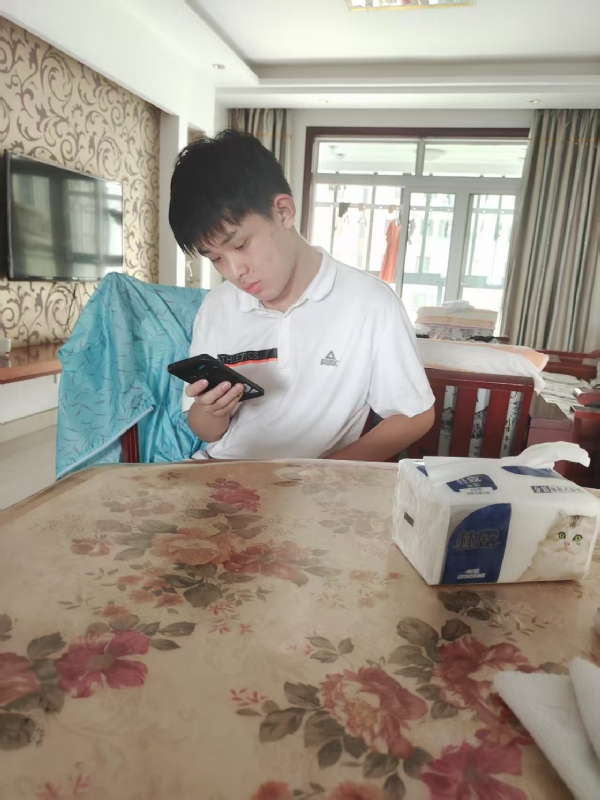 铁在烧的第一张照片--徐州相亲服务中心
