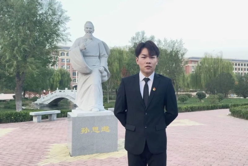 尚明月的第一张照片--徐州相亲服务中心