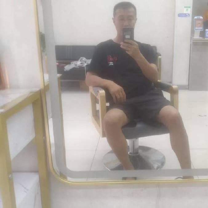 闫杰的第一张照片--徐州相亲服务中心