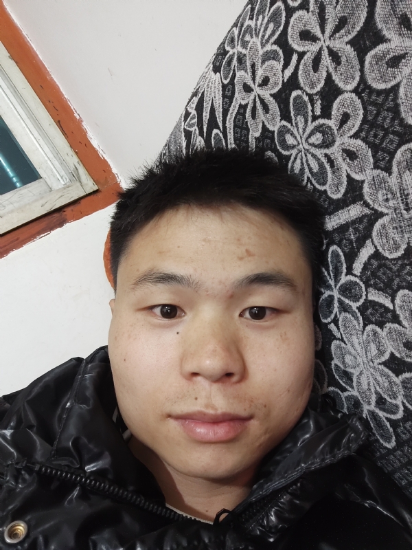 麒麟区幼儿园扛把子的第三张照片--徐州相亲服务中心