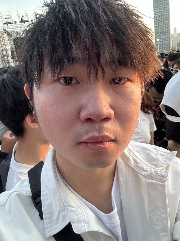 会修电脑的小杨的第一张照片--徐州相亲服务中心