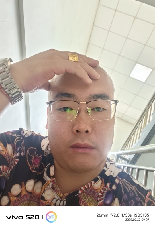一生诺言的第五张照片--徐州相亲服务中心