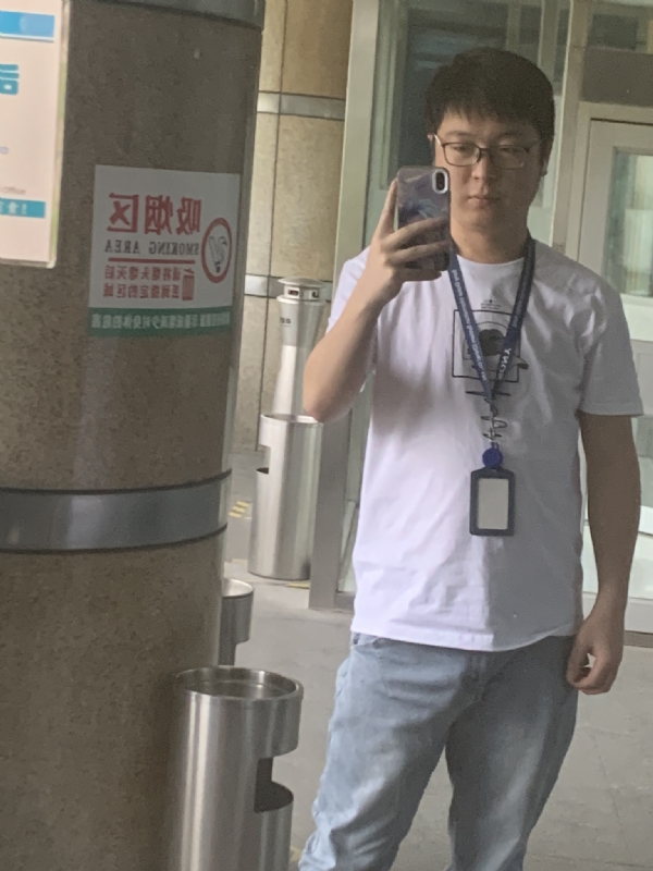 潜伏的第一张照片--徐州相亲服务中心
