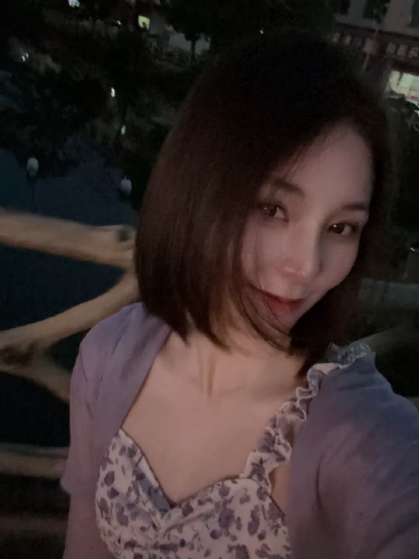小小的第三张照片--徐州相亲服务中心