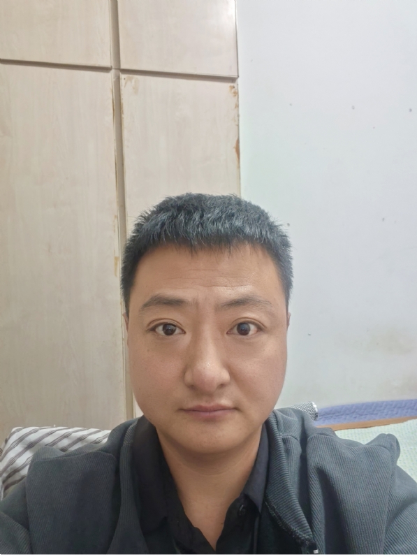 追爱大叔的第一张照片--徐州相亲服务中心