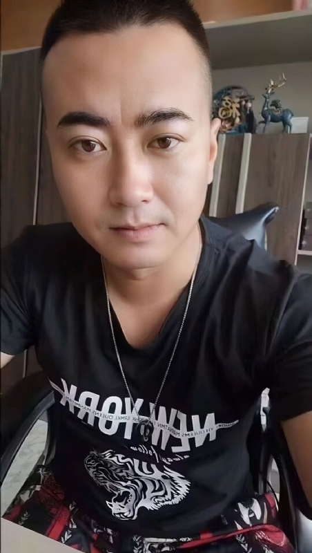 Luck耀的第一张照片--徐州相亲服务中心