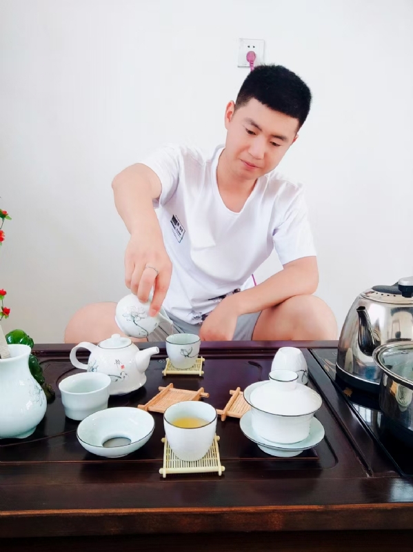 日月的第三张照片--徐州相亲服务中心