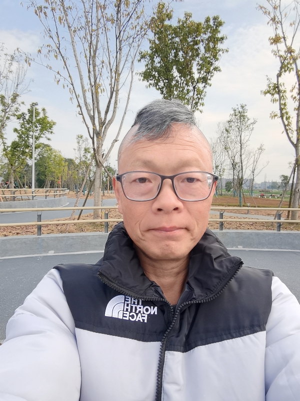 做喜欢的事的第一张照片--徐州相亲服务中心