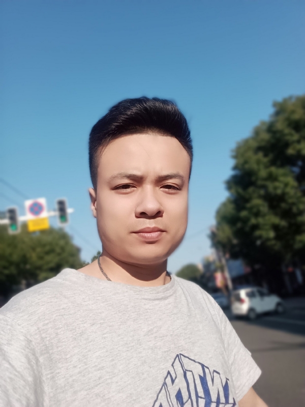 简简单单的第二张照片--徐州相亲服务中心