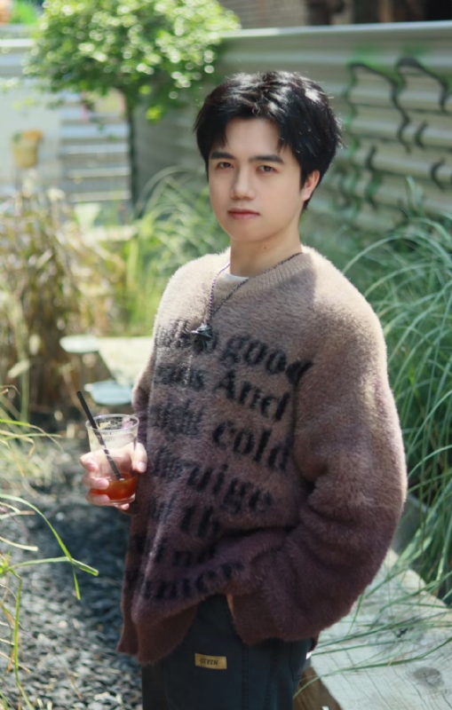 檐下雨的第二张照片--徐州相亲服务中心