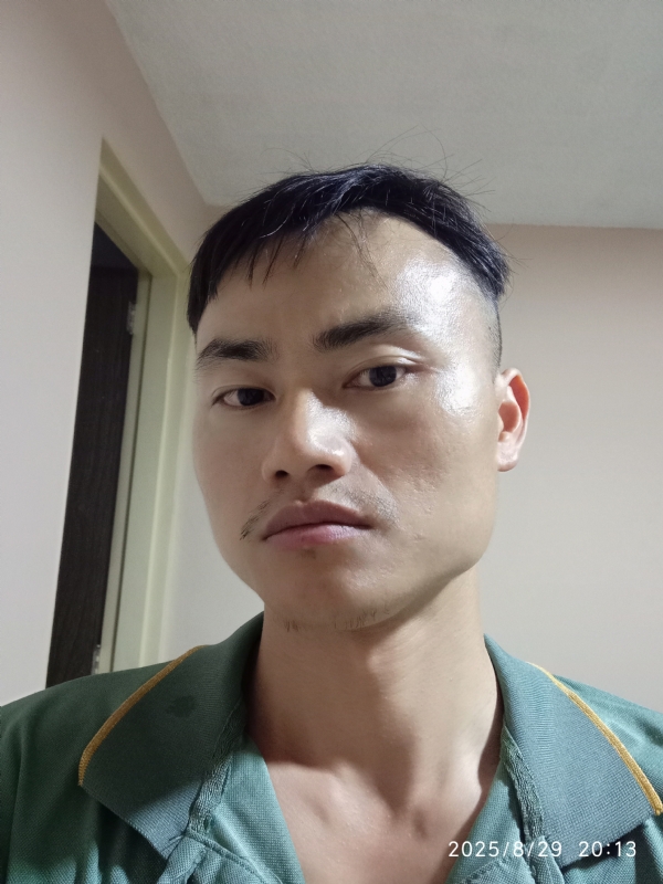 自简的第二张照片--徐州相亲服务中心