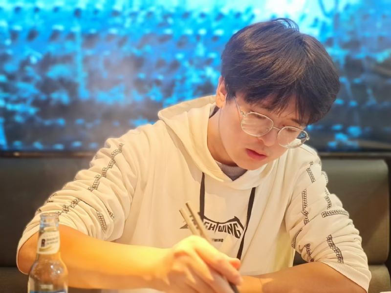 倾尽的第二张照片--徐州相亲服务中心