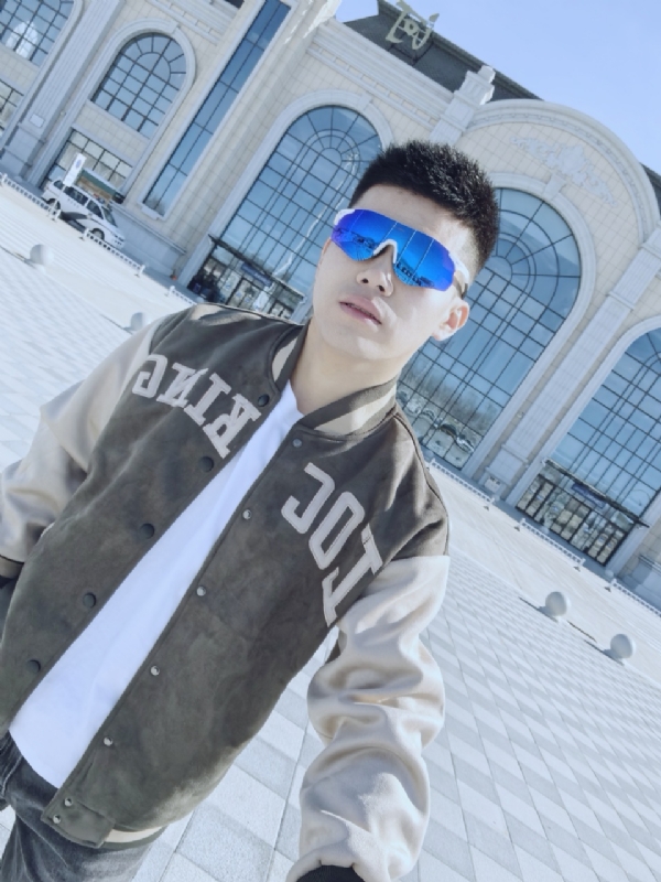 Fine超的第一张照片--徐州相亲服务中心